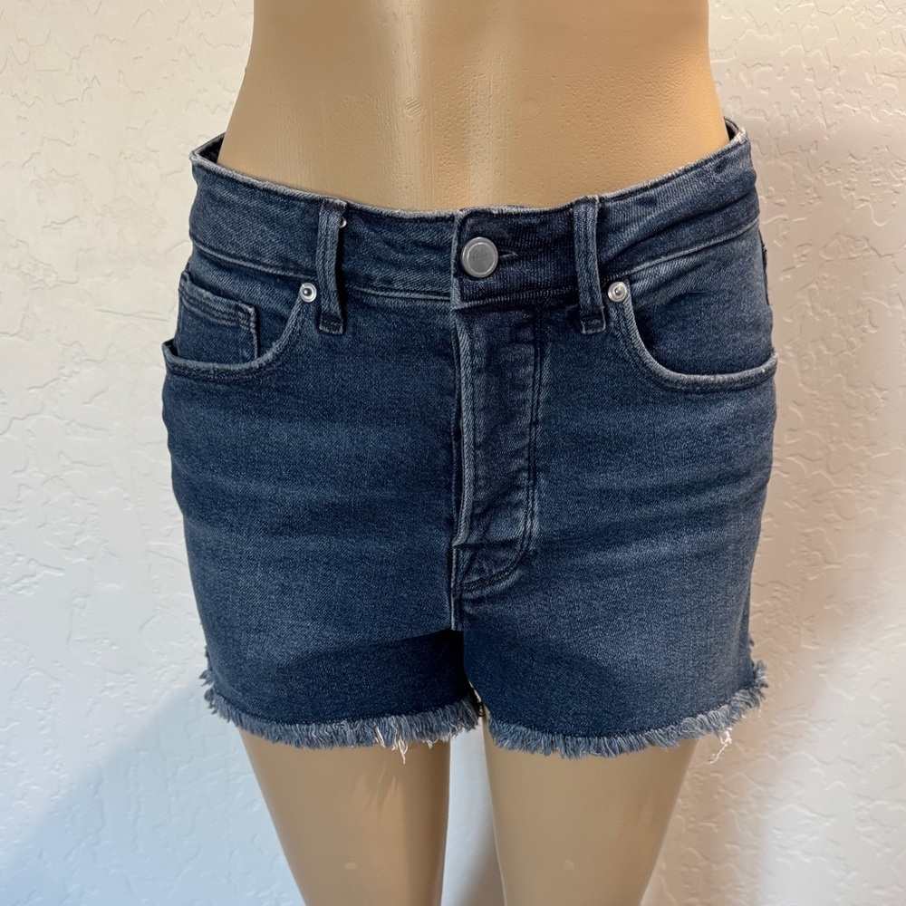 Good American Bombshell Denim shorts sz 6/28